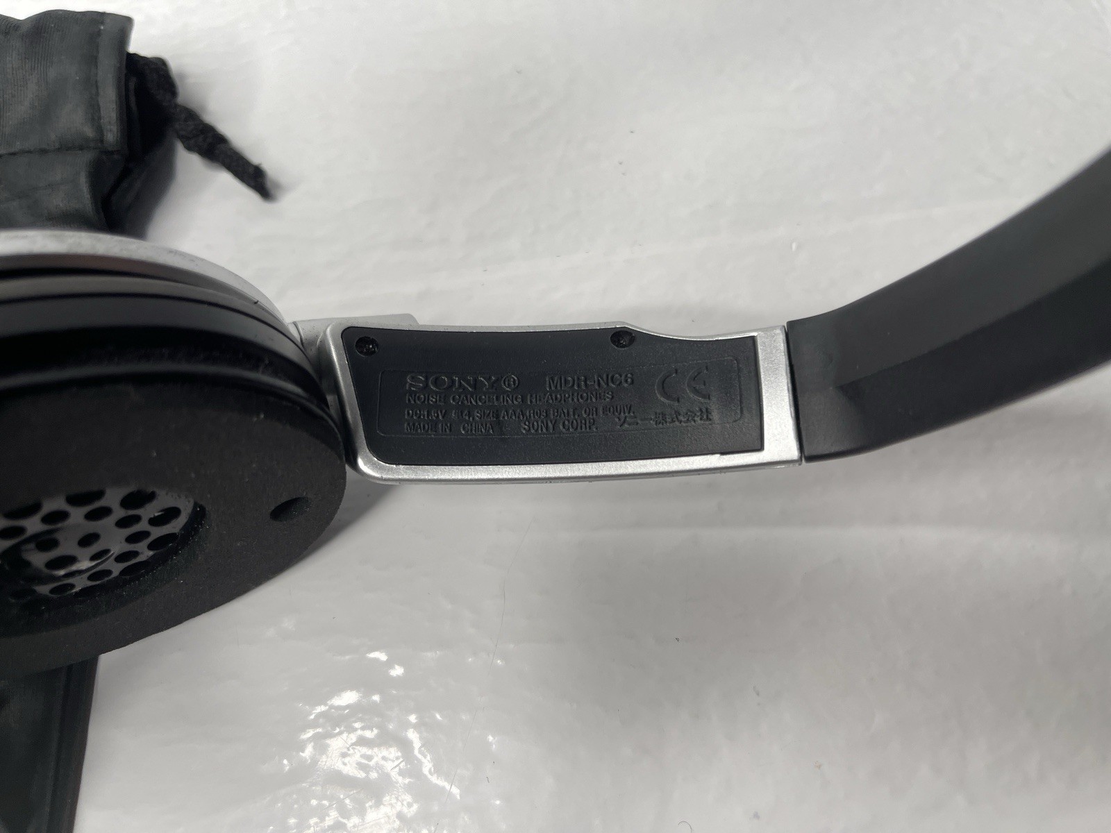 Sony Noise Canceling Headphones MDR-NC6 With Sony Bag (Needs Ear Pads)