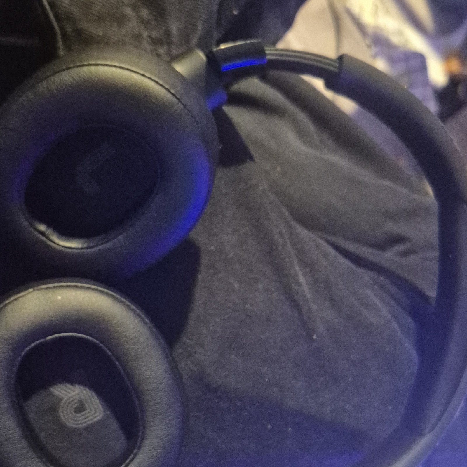 JBL TUNE 750BTNC Bluetooth Over-Ear Headphones Black