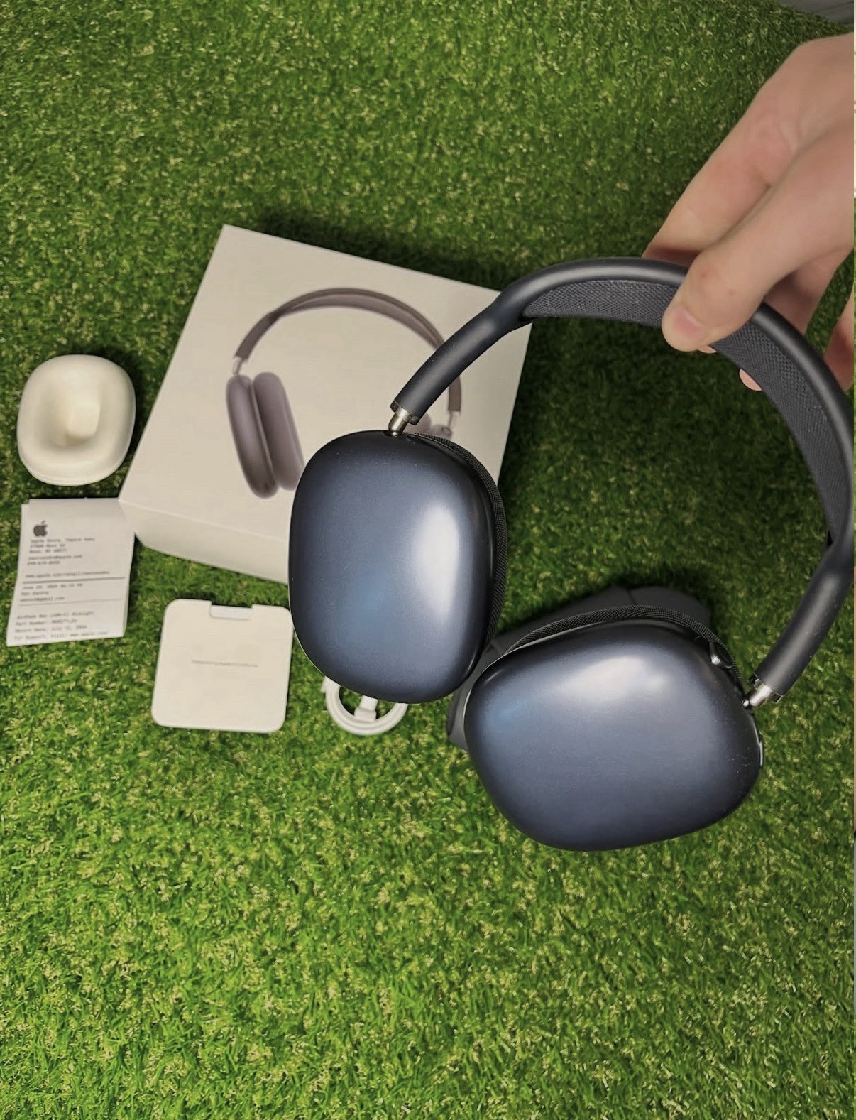 Apple AirPods Max Wireless Bluetooth Over-Ear Headphones, Midnight A3184