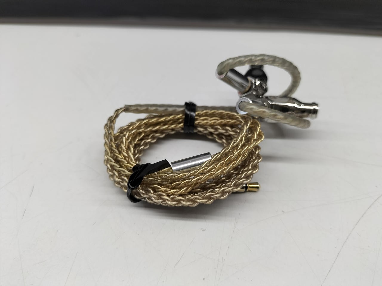 CAMPFIRE AUDIO COMET Earphones BA Re-Cableable MMCX Case & Eartips