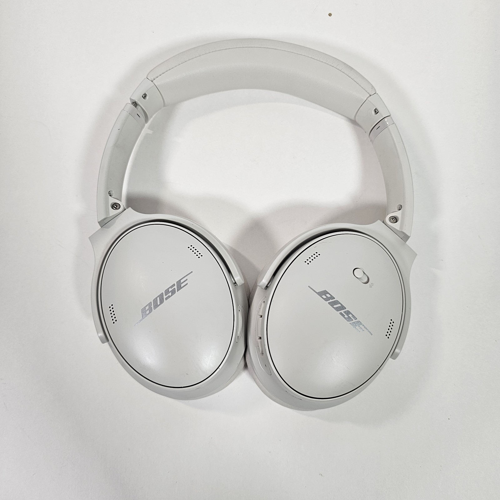 Bose Headphones QuietComfort 45 Bluetooth Wireless Noise Cancelling Smoke White