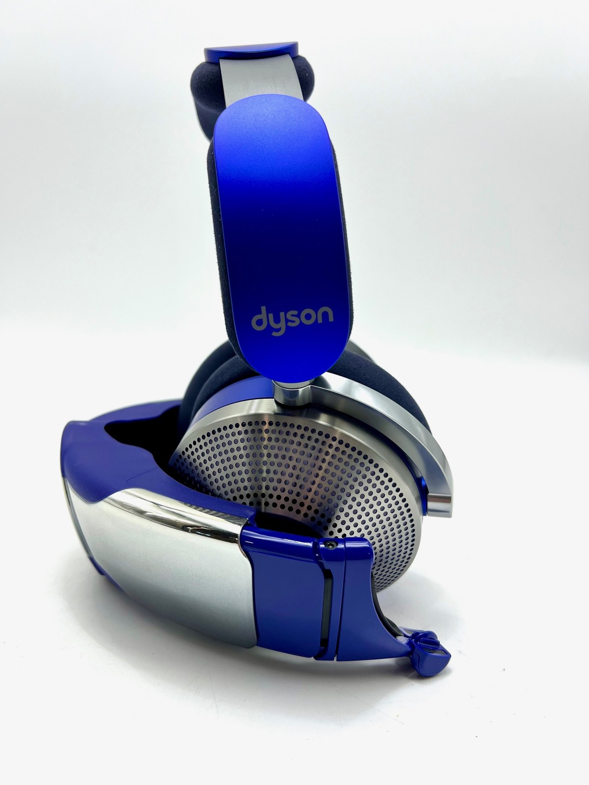 Dyson Zone noise-cancelling headphones WP01 – ULTRA BLUE – Scratch & Dent
