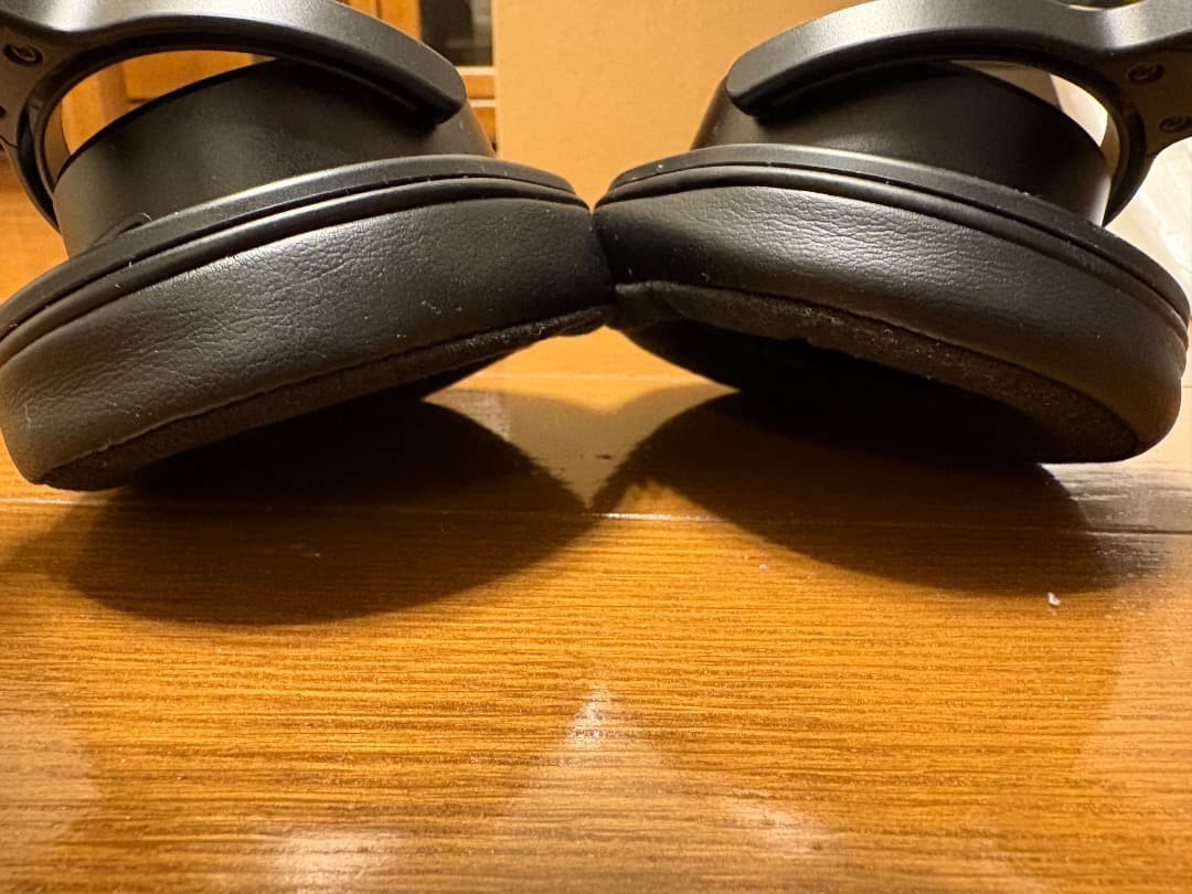 SONY MDR-M1ST High resolution Studio monitor headphones Only 10 hours of use
