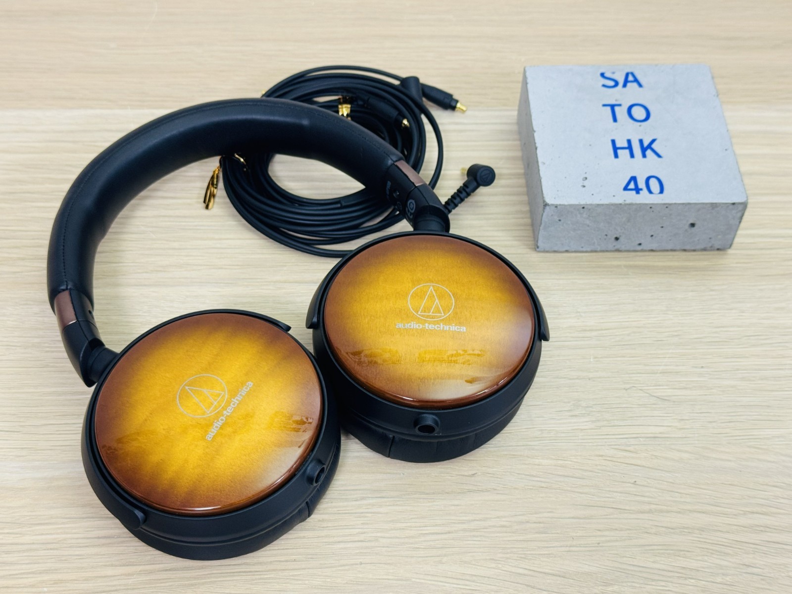 Audio-Technica ATH-WP900 Wooden Headphones 3.5mm 4.4mm Balanced A2DC Cables