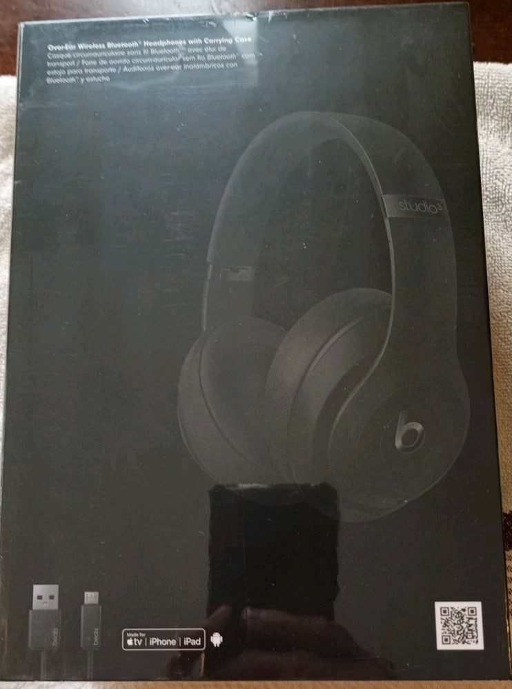 Beats by Dr. Dre Studio3 Wireless Headphone – Black