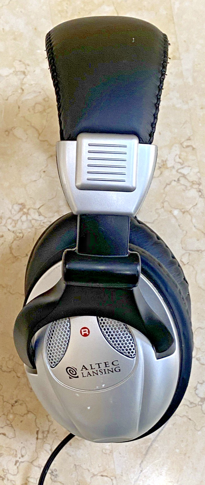 Altec Lansing AHS602i Retro Gaming Headset – Silver/Black – 2005
