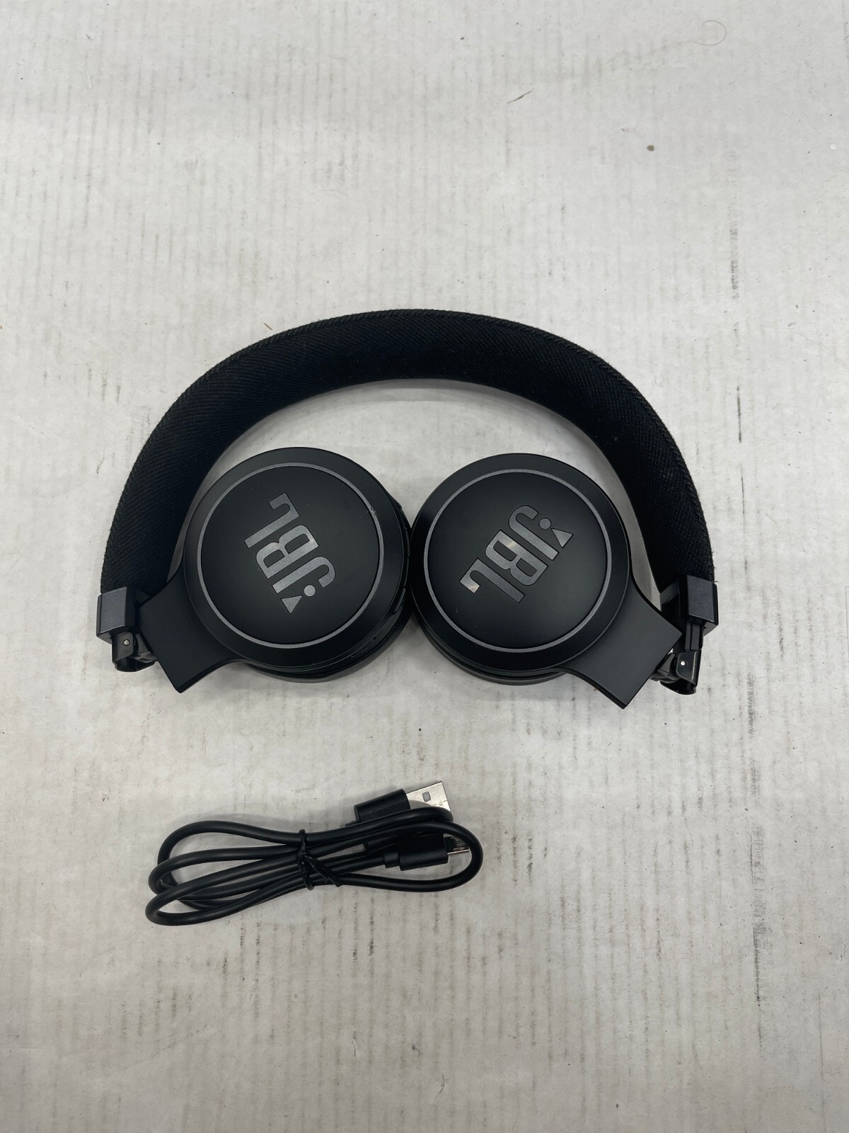 JBL Live 675NC Wireless On-Ear Headphones with Adaptive Noise Cancelling