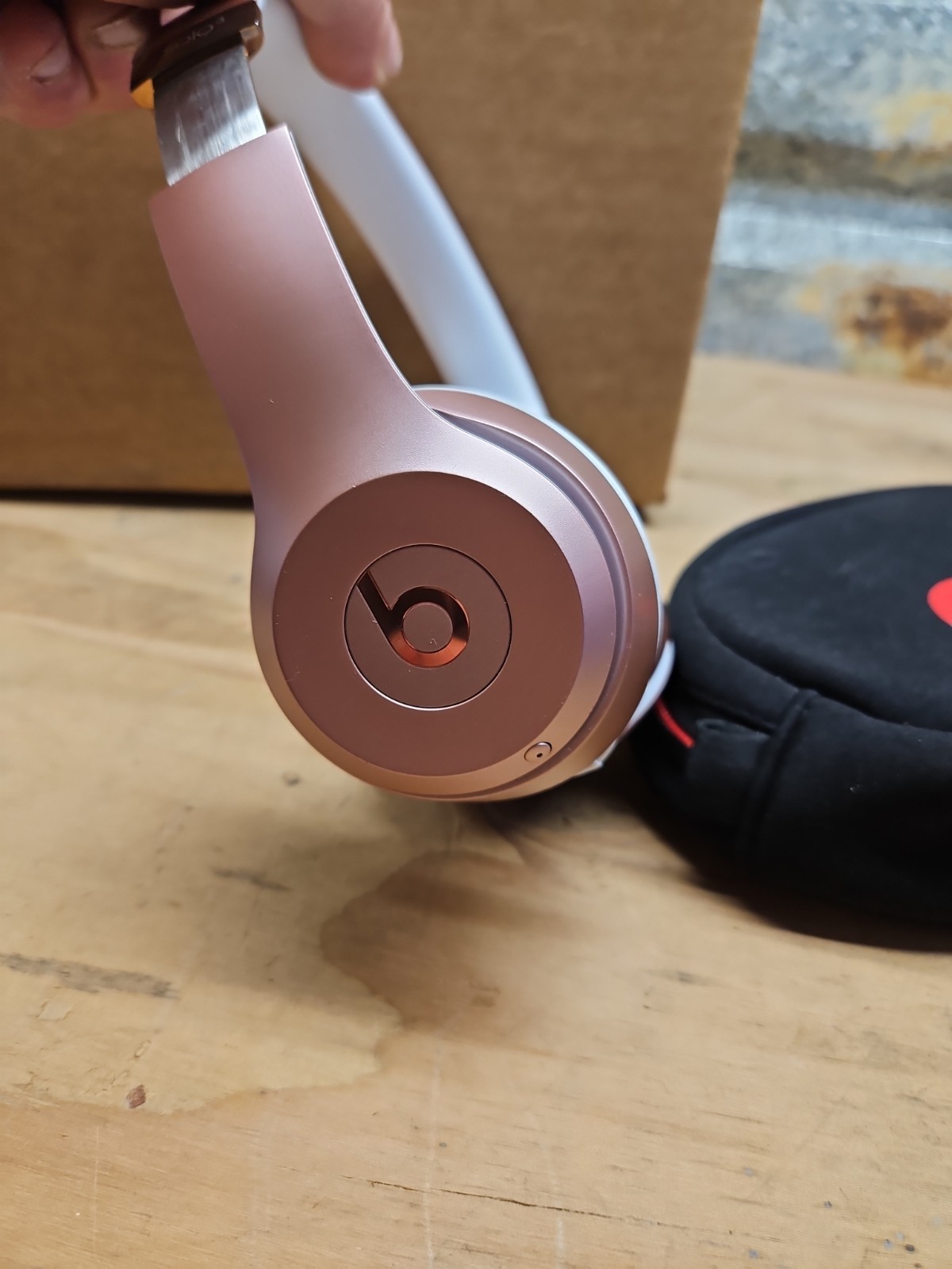 Beats by Dr. Dre Beats Solo3 Wireless On-Ear Headphones – Rose Gold