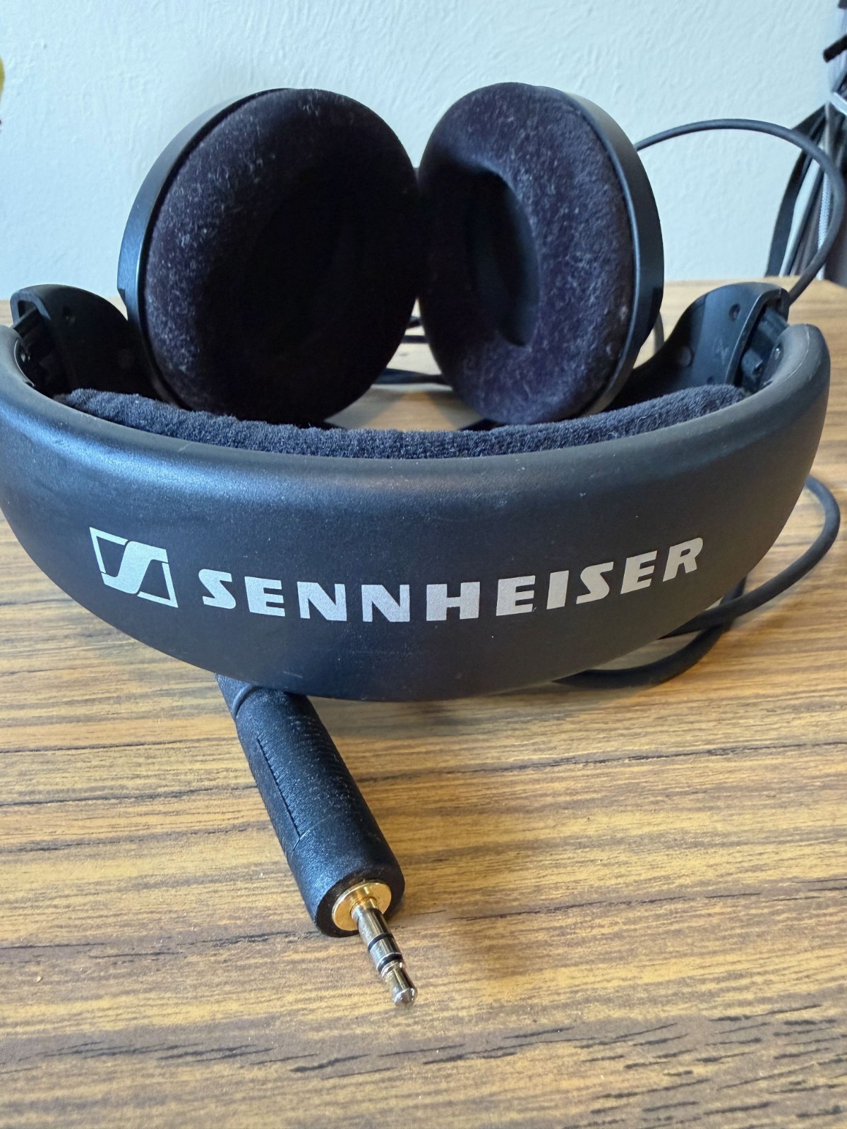 Sennheiser HD558 over ear Wired Headphones, open back, 3.5 & 6.3 jacks