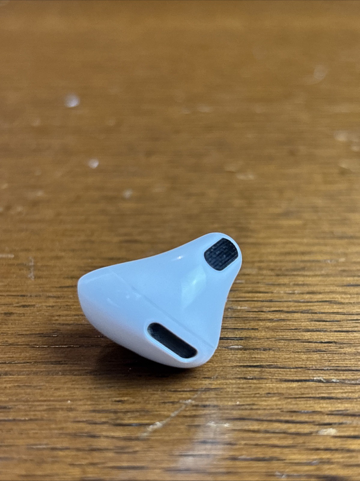 Apple AirPods 4 Replacement: Right Side AirPods A3050 (Without ANC) – Excellent