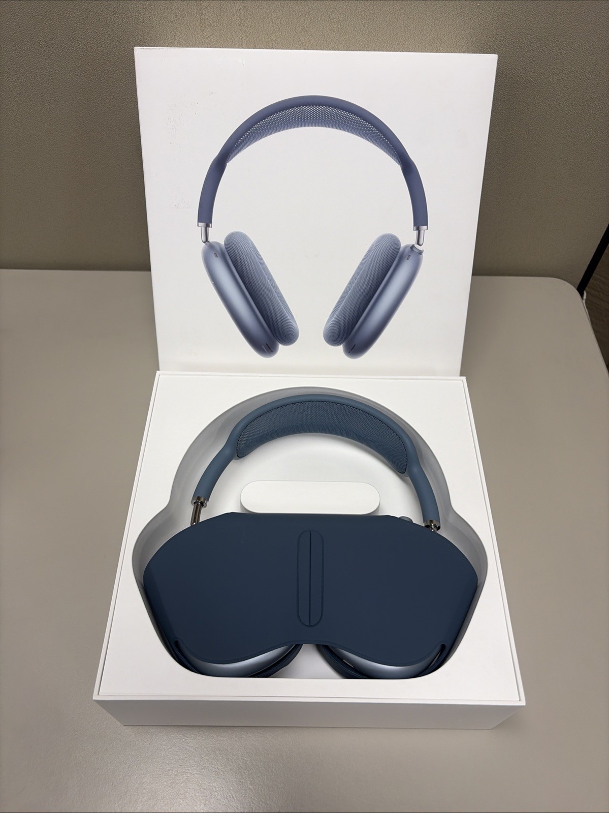 Apple AirPods Max 2 Blue- open Box