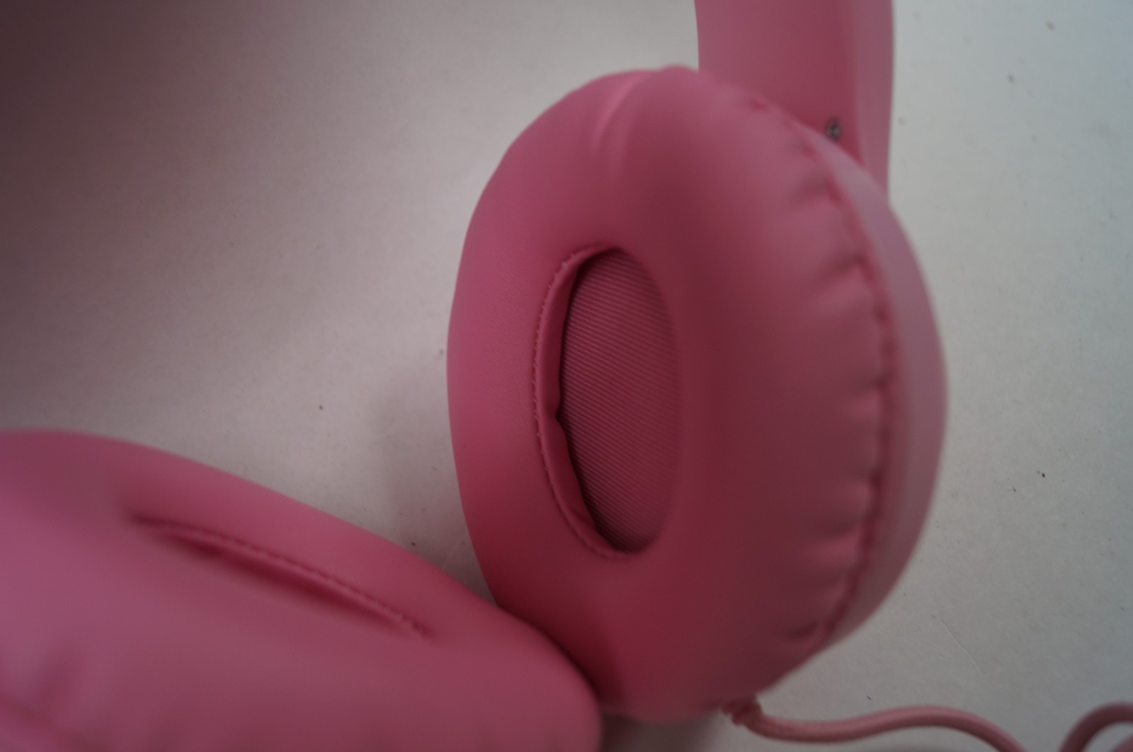 iClever IC-HS20 Pink Cat Ear Girls WIred Foldable Headphones LED WORKING E332