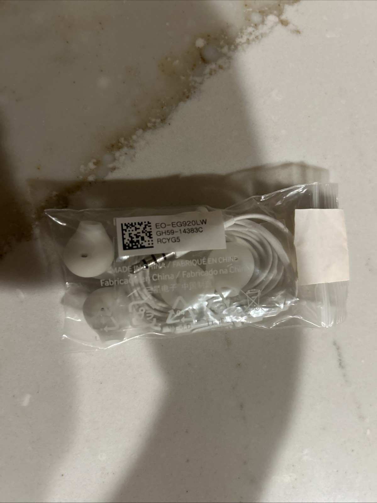 Samsung Cellphone Earphones Earbuds Microphone 3.5MM EO-EG920LW New