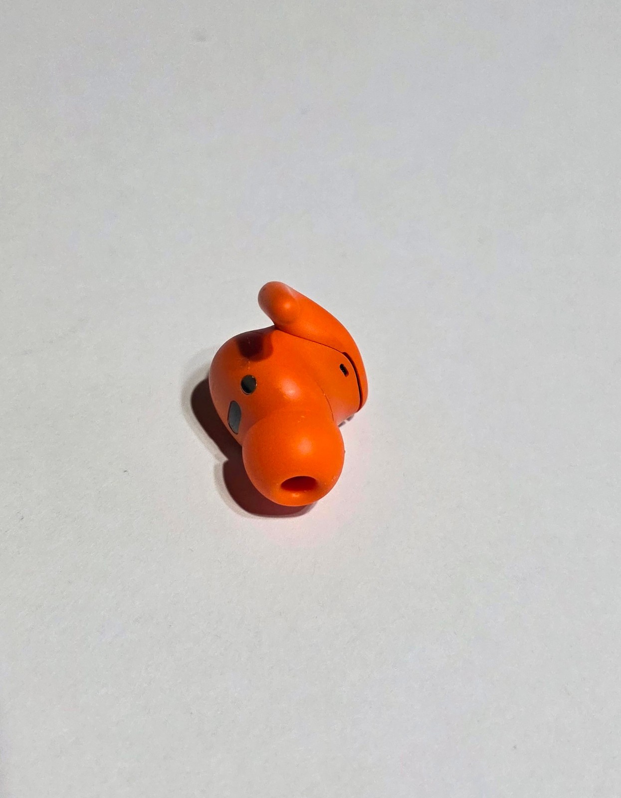 Unused Original Spark Orange Powerbeats Fit Wireless LEFT SIDE Earbud ME2M4LL/A