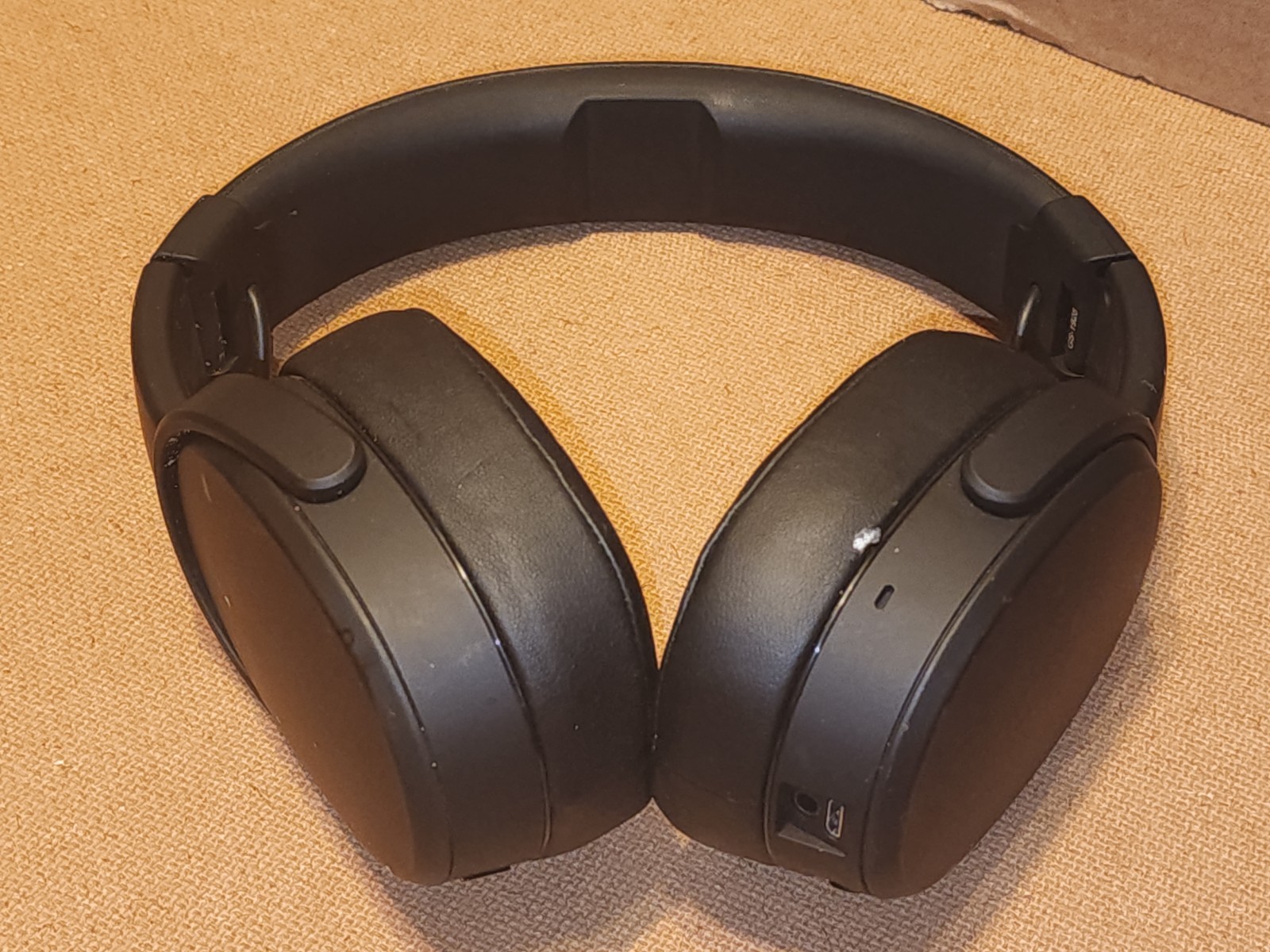 Skullcandy Crusher Wireless Headphones Over-Ear Bluetooth Foldable S6CRW – Black