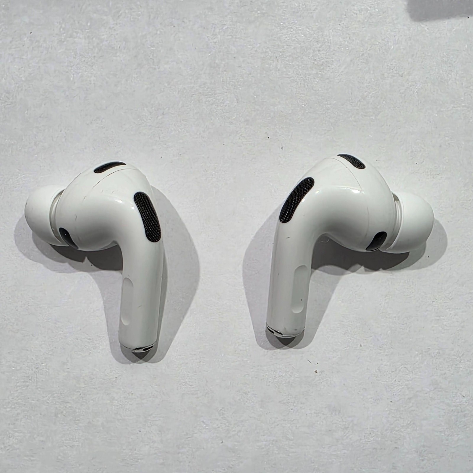 Apple AirPods Pro 3rd Generation Wireless In-Ear Headset – Warranty Oct 2026