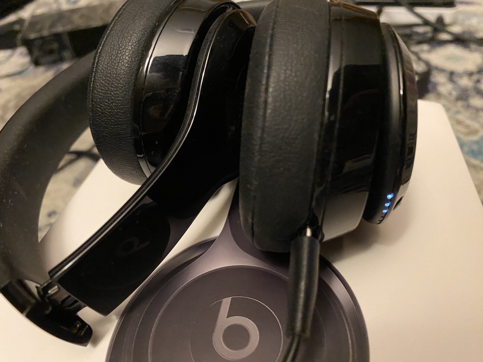 Beats by Dr. Dre Solo3 Over the Ear Headphone – Gloss Black