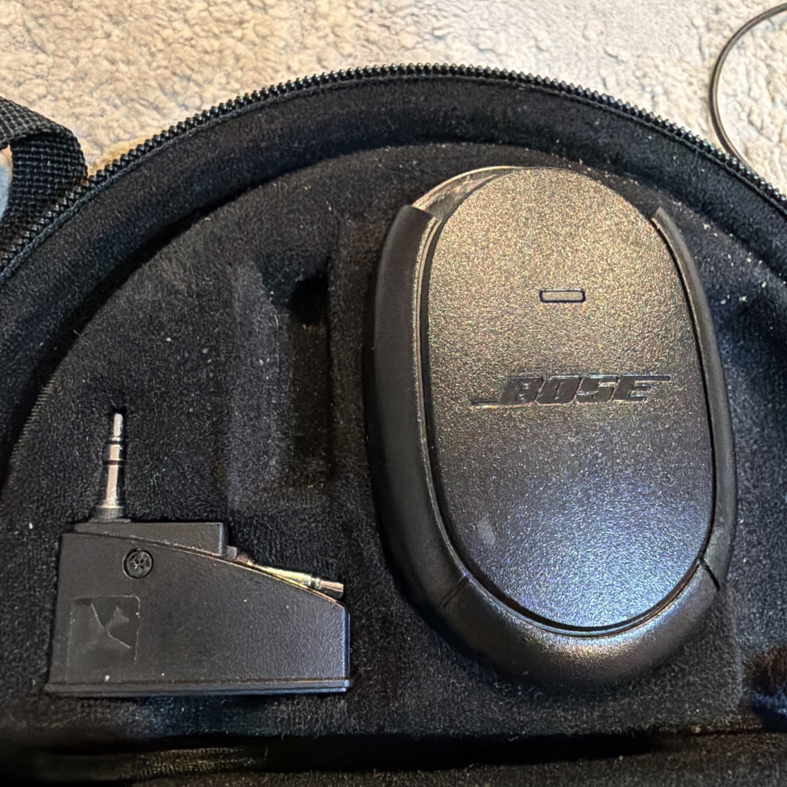 Bose QuietComfort 3 QC3 Noise-Cancelling Headphones, Black and Silver GUC