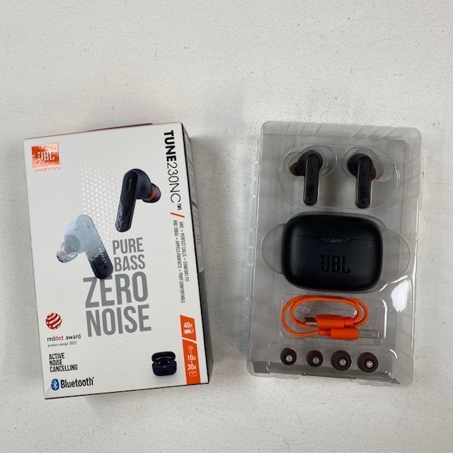 JBL Tune 230NC TWS True Wireless Noise Cancelling In-Ear Headphones Black