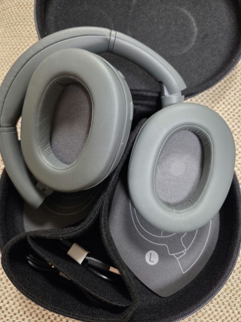 Sony WH ULT900N Wireless Headphones Lightweight Used Authentic Excellent