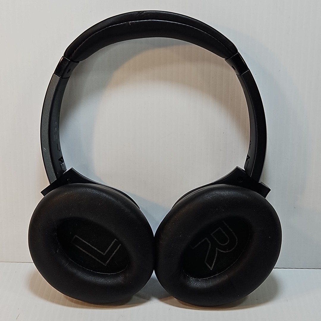 Soundcore Life Q20 – Hybrid Active Noise Cancelling Headphones