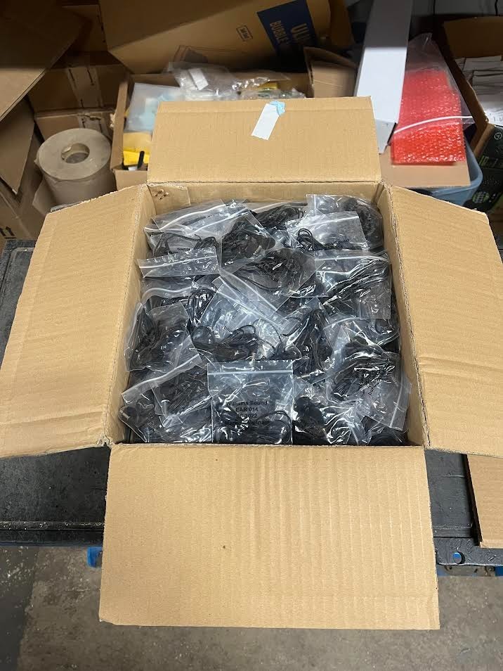 Box of 385 Williams Sound EAR014 Dual Mini Earphone Earbuds 16 ohm monoaural New