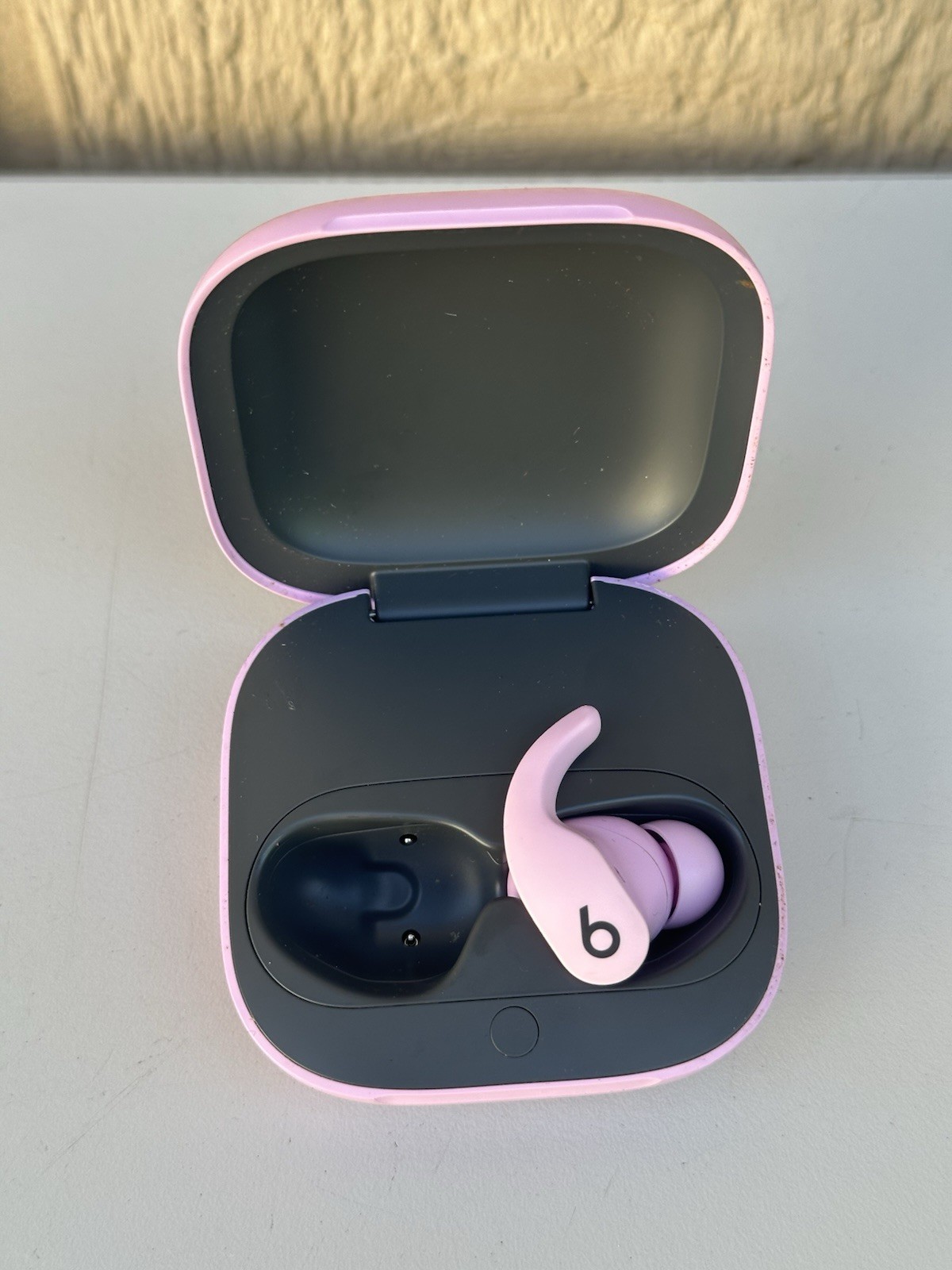 Beats Fit Pro Wireless Noise Cancelling Earbuds Stone Purple A2577 Not Working