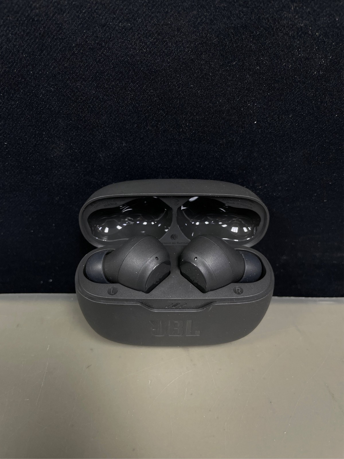 JBL Vibe Beam – True Wireless Earbuds – Black | JBL Deep Bass Sound, Comfortable