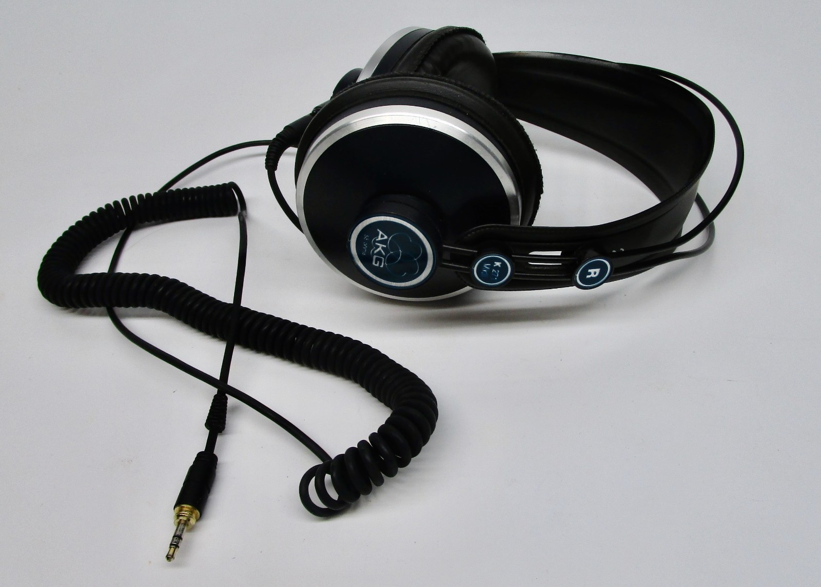Headphones AKG K271 MKII studio monitor closed used