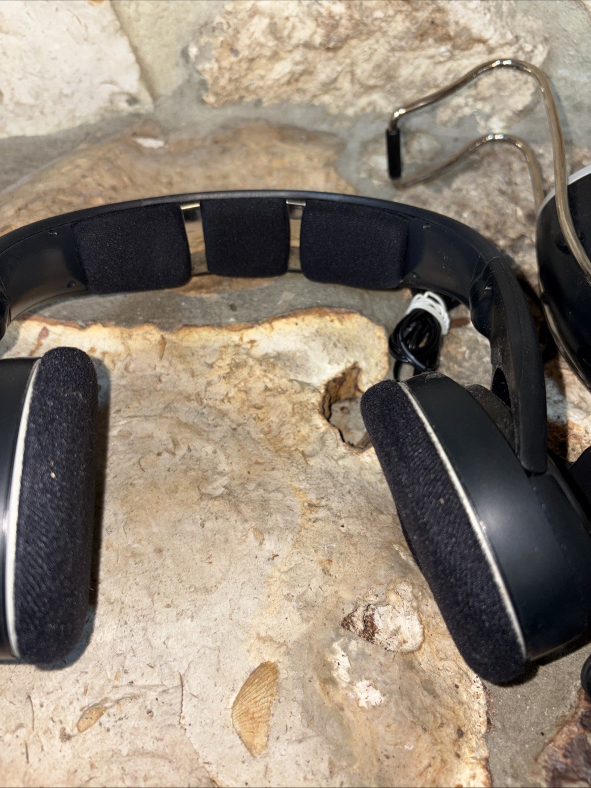 Sennheiser HDR120 Wireless Headphones w/ TR120 FM Transmitter Base