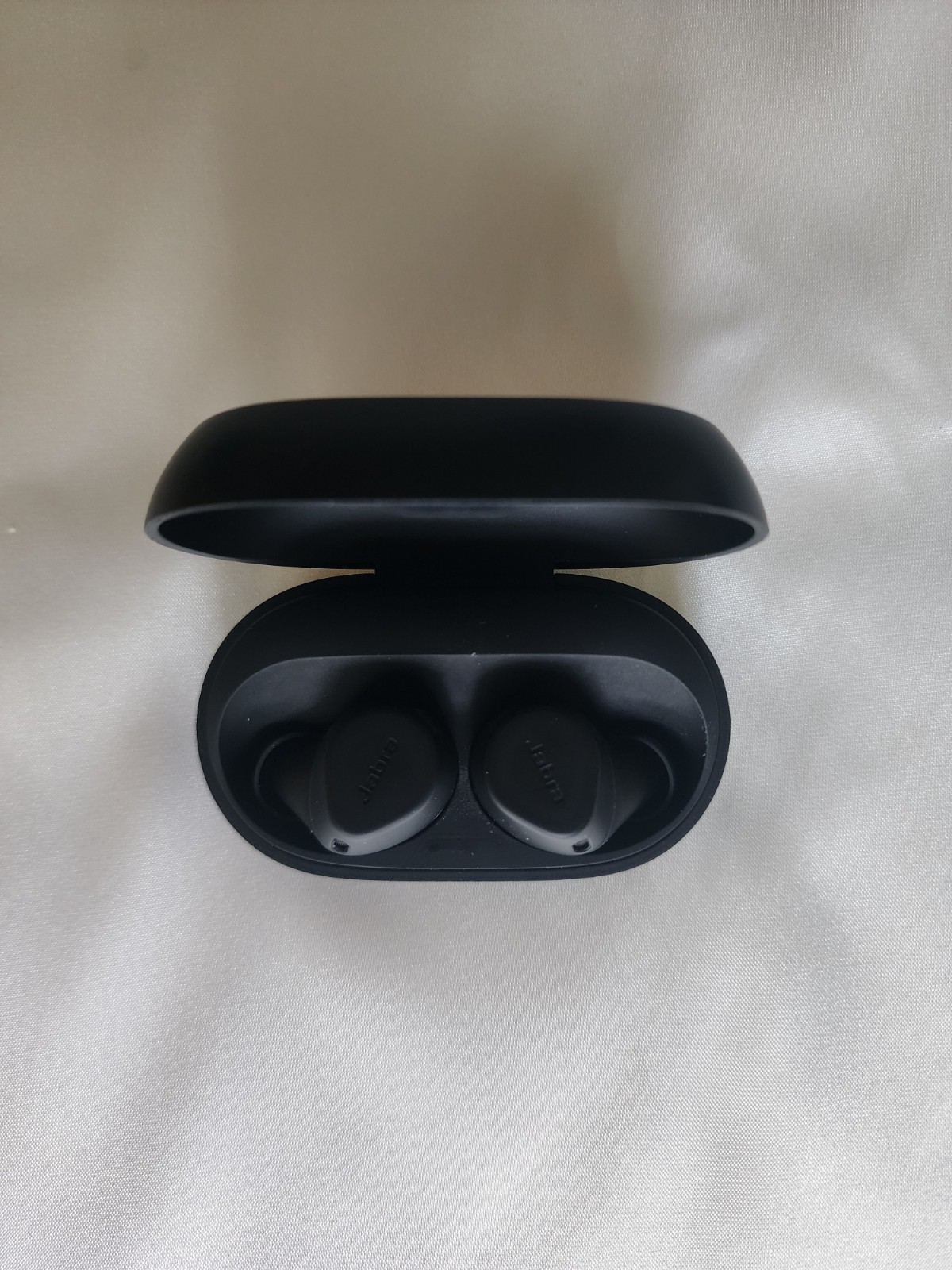 Jabra Elite 7 Pro Wireless Earbuds w. Wireless Charging Case – Titanium Black
