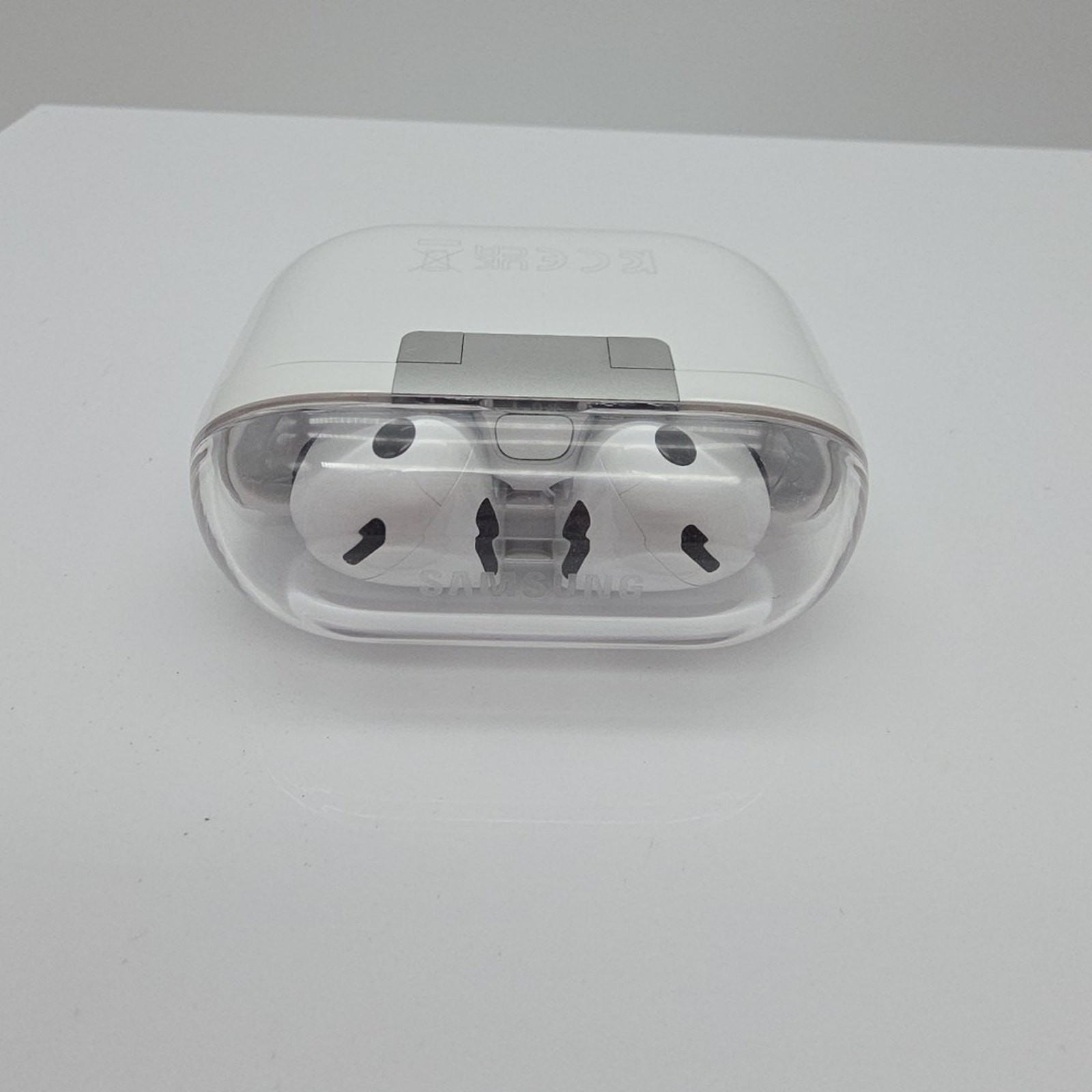 Samsung Galaxy Buds3 Pro SM-R630 Wireless Earbud Headphones – White CRACK