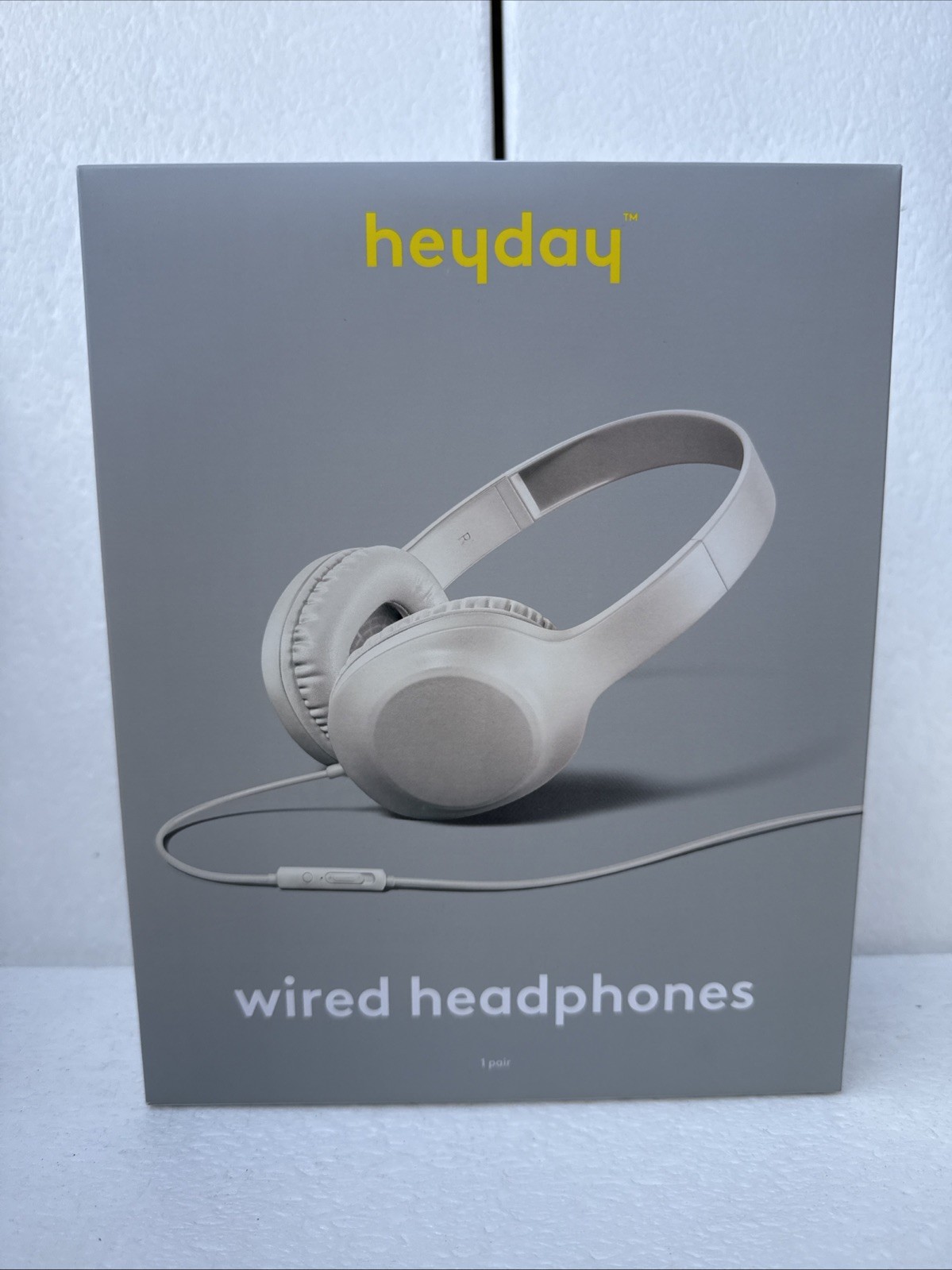 Heyday Wired On-Ear Headphones –Tangle-Free Cable – NEW