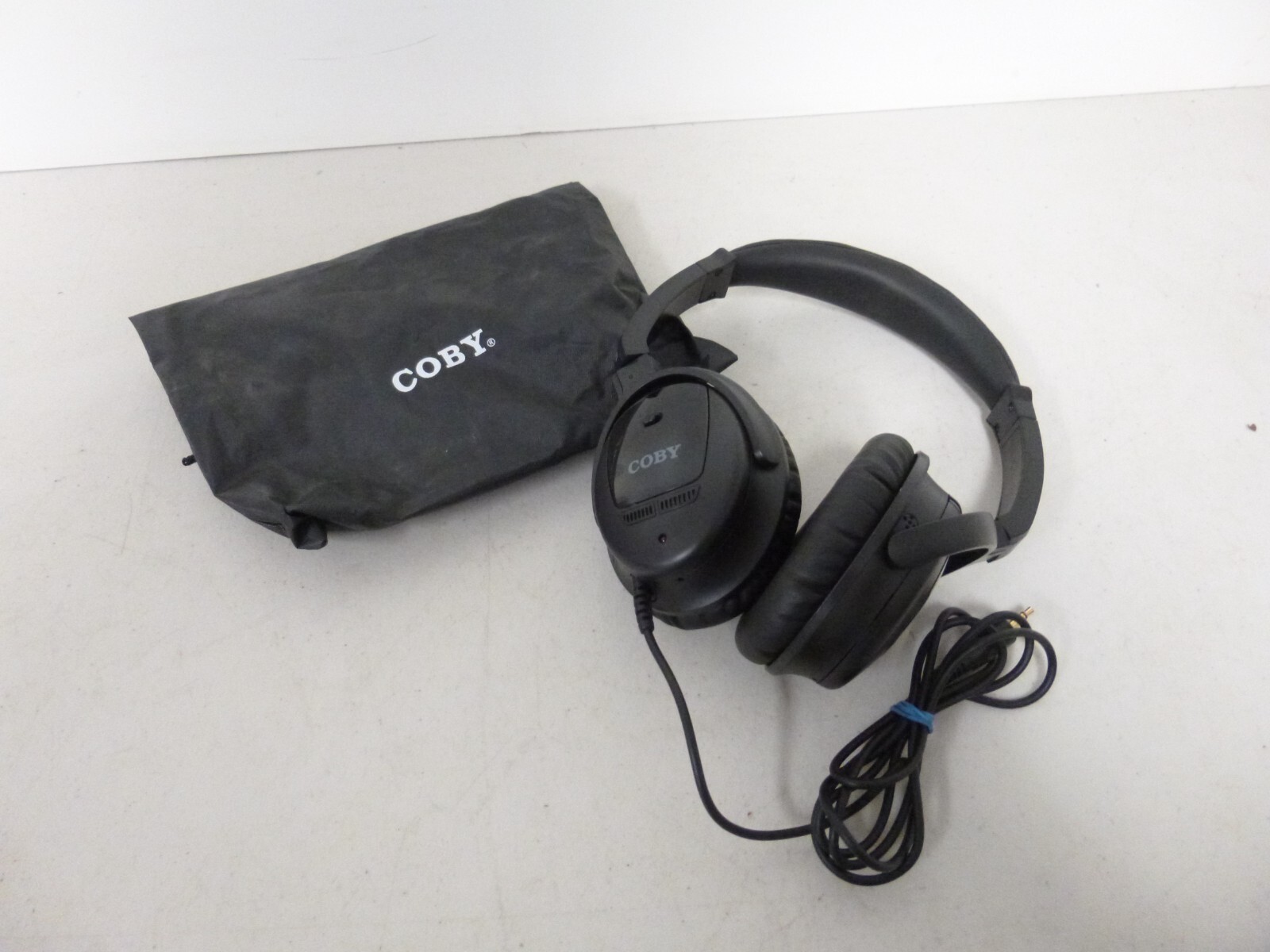 Coby CV-194 Noise Canceling Headphones