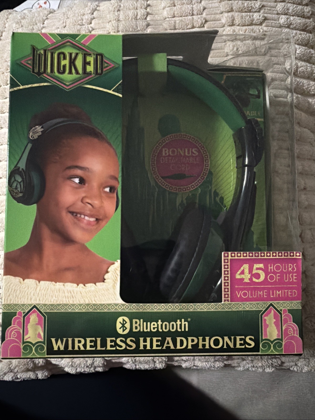 eKids Wicked Elphaba Bluetooth Headphones, Wireless Headphones with Microphone