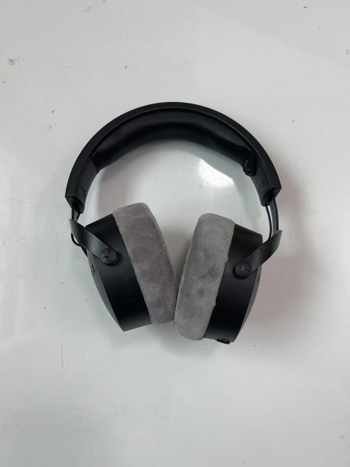 Beyerdynamic DT 700 Pro X Closed-back Studio Mixing Headphones Black US Shipping