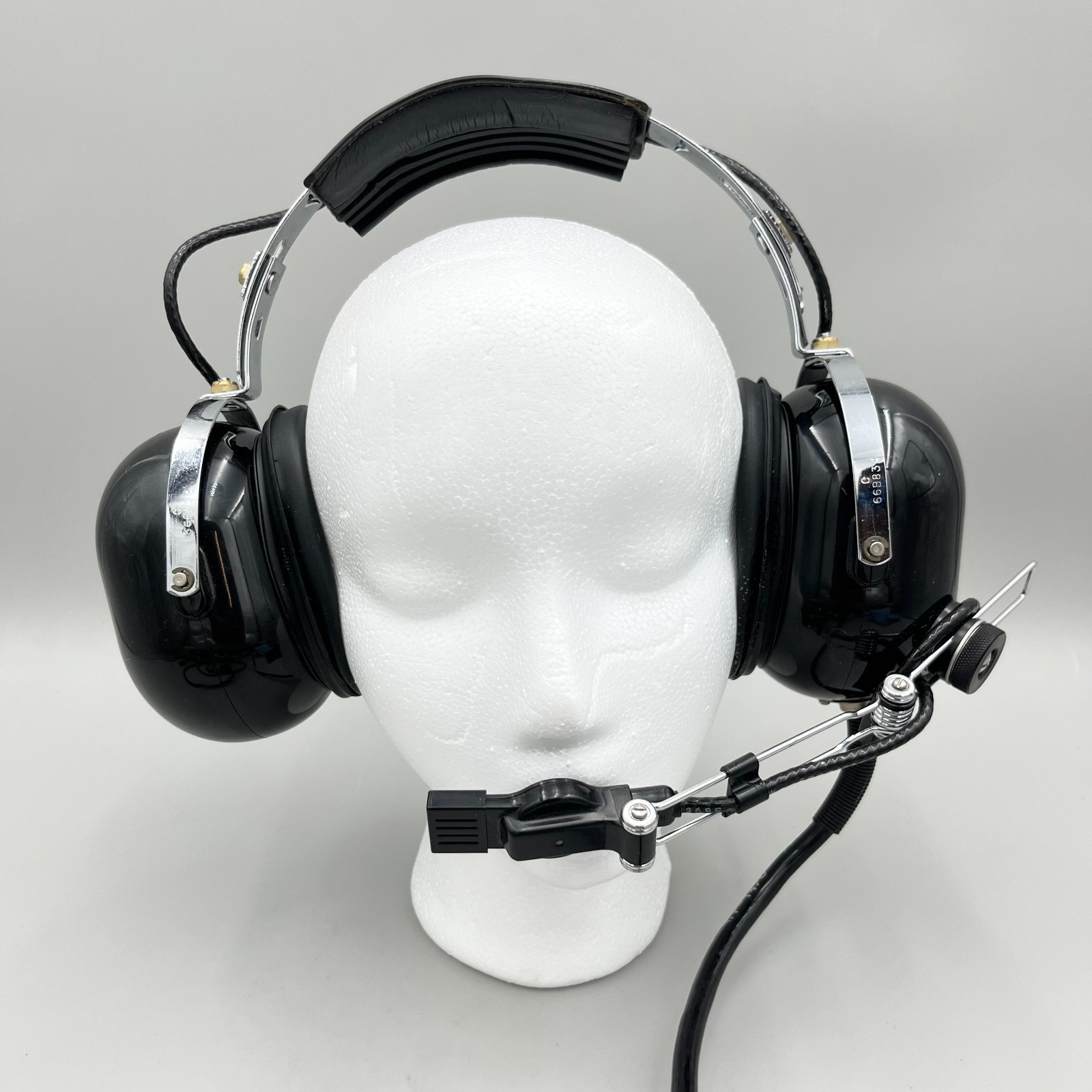 David Clark 16831 G-01 Aviation Communication Headset + Nexus U-94A/U PTT Switch