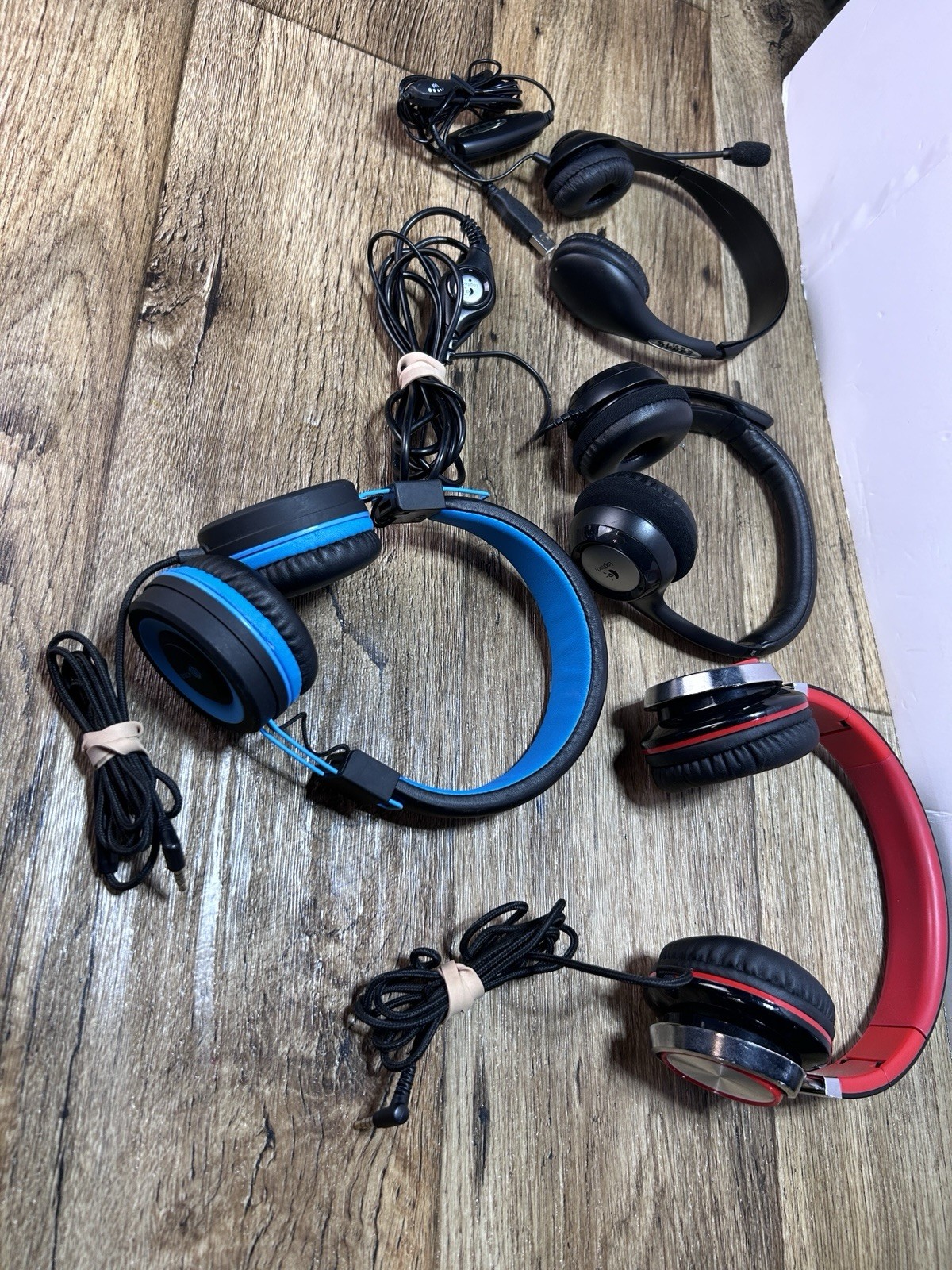 Bundle Lot of Headphones Assorted