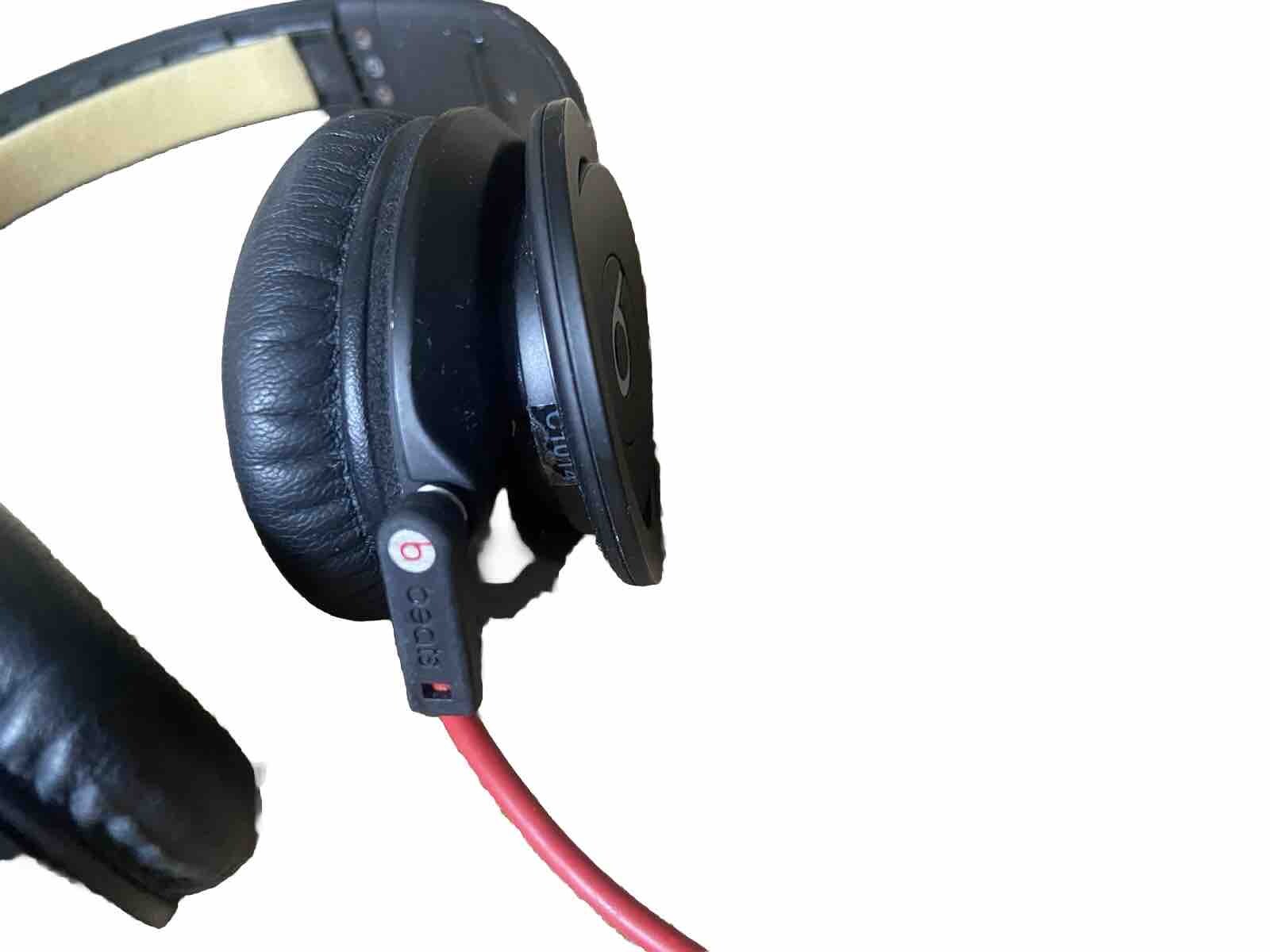 Beats By Dr. Dre Black & Silver Solo HD Wired Headphones Tested w/ Cord and Case