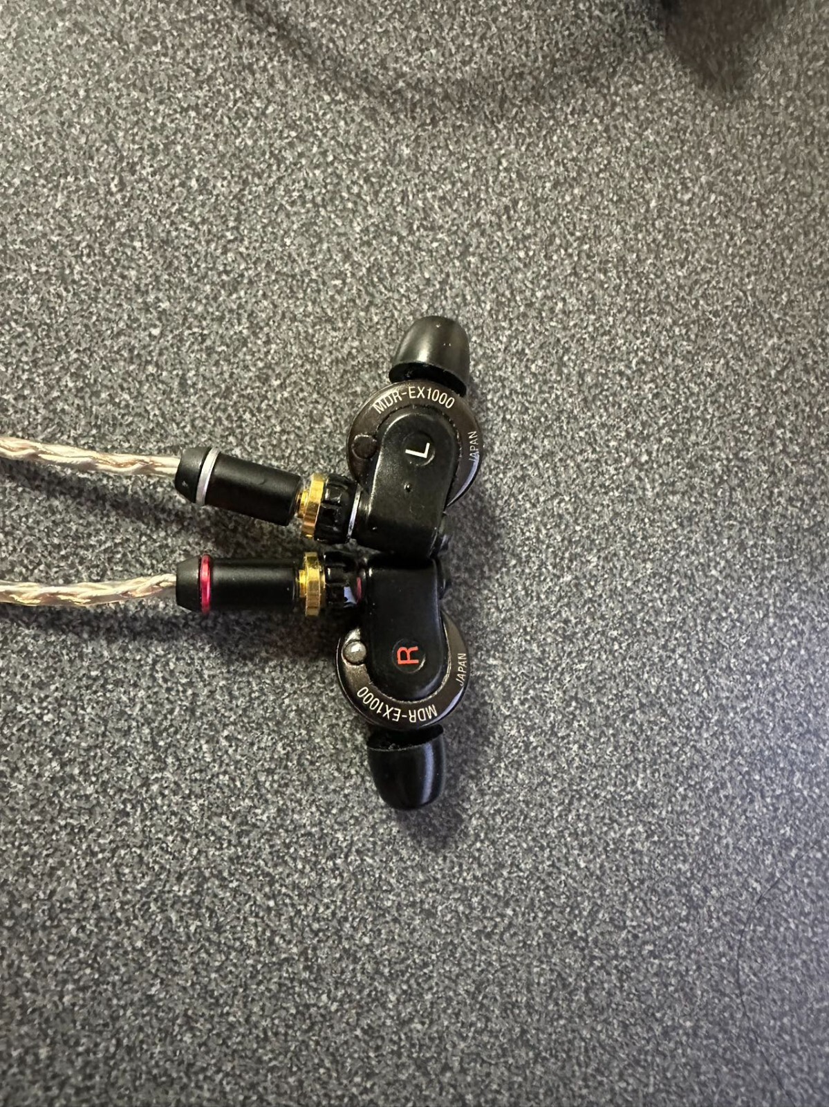 SONY MDR-EX1000 Monitor Closed Dymanic in Canada