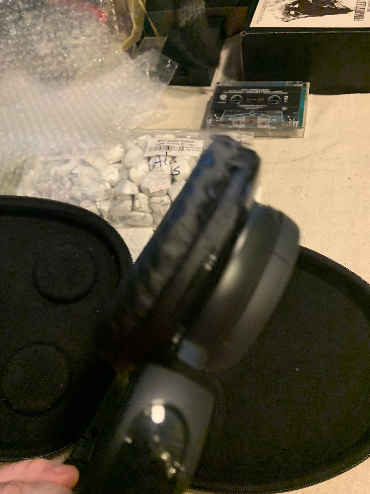 Motorola S805 Headphones w/ Case and Charger – NEED NEW FOAM