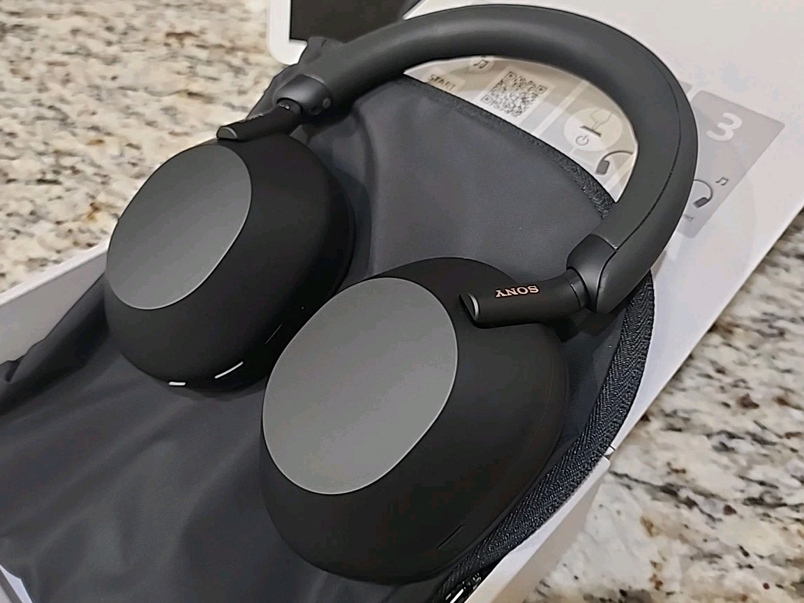 Sony WH-1000XM5SA Wireless Noise Canceling Headphones – Black