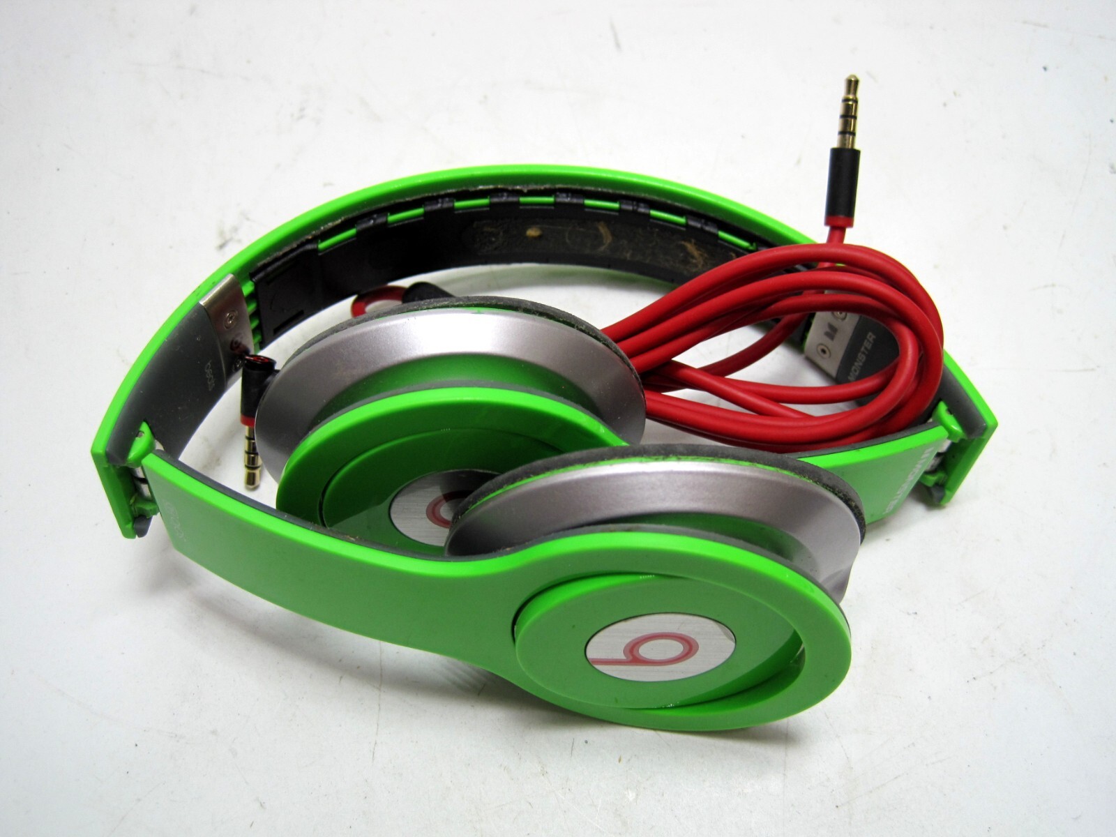 Beats by Dr. Dre Solo HD Headband Headphones – Green/GREY NEED PADS!