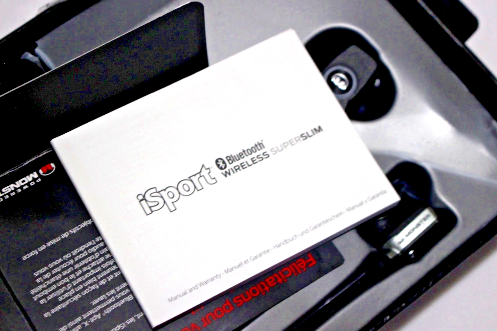 MONSTER ISPORT WIRELESS SUPERSLIM HIGH PERFORMANCE SPORT AUDIO BLUETOOTH