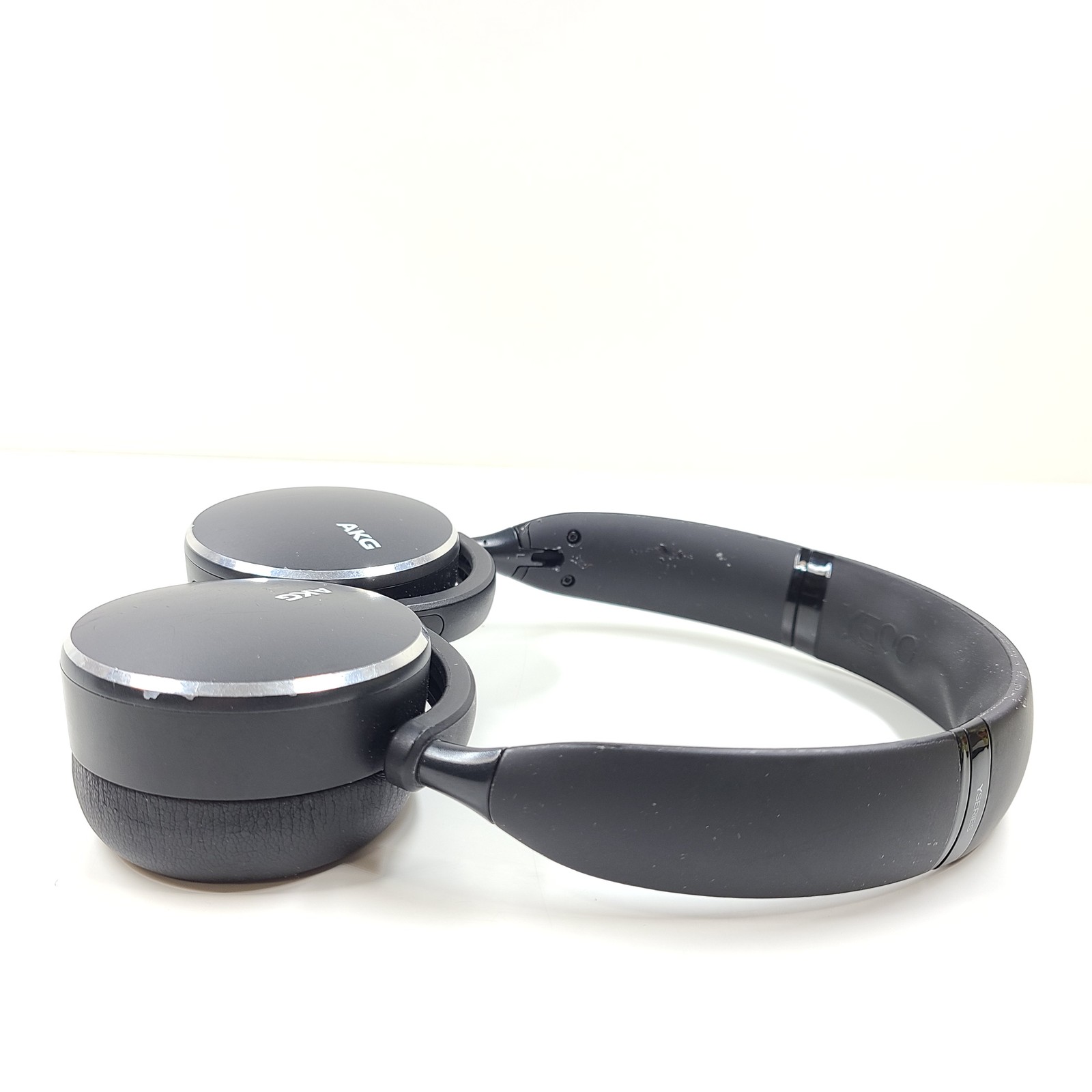 AKG Y500 Bluetooth On-Ear Black Headphones Harmon Y-Series – Grade B