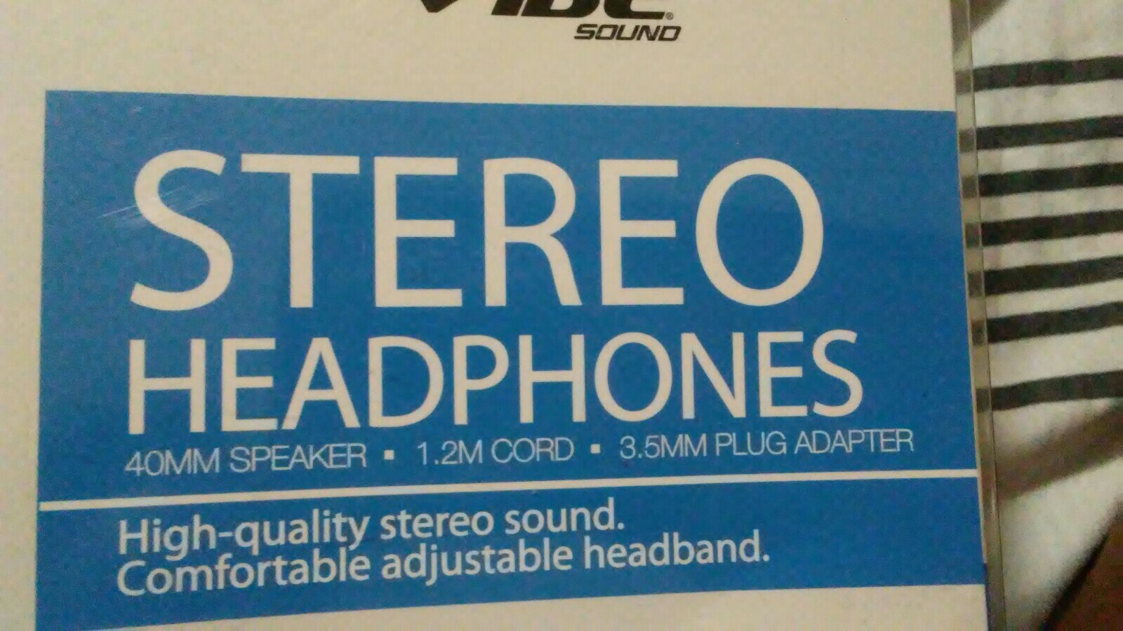 New Vibe Stereo Headphones 40mm Speaker 1.2M Cord 3.5MM Plug Adapter NIB