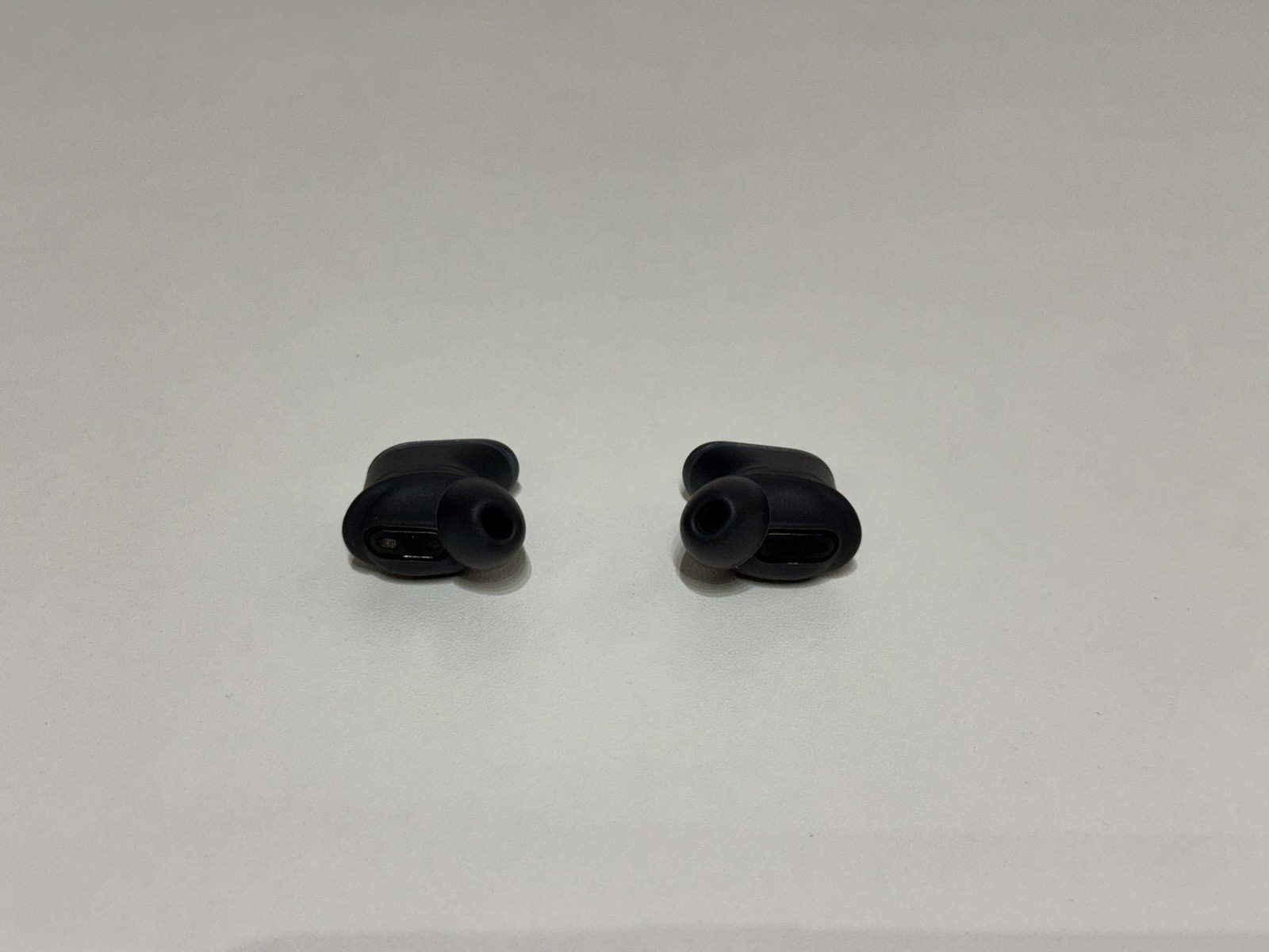 Logitech Zone True Wireless Noise Canceling Earbuds – Hybrid ANC, Teams/Zoom