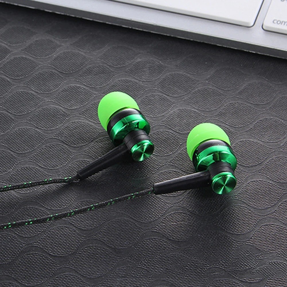 Corded Earbuds Tangle-Free Braided Cable Wire Extra Bass Silicone Tips Mic