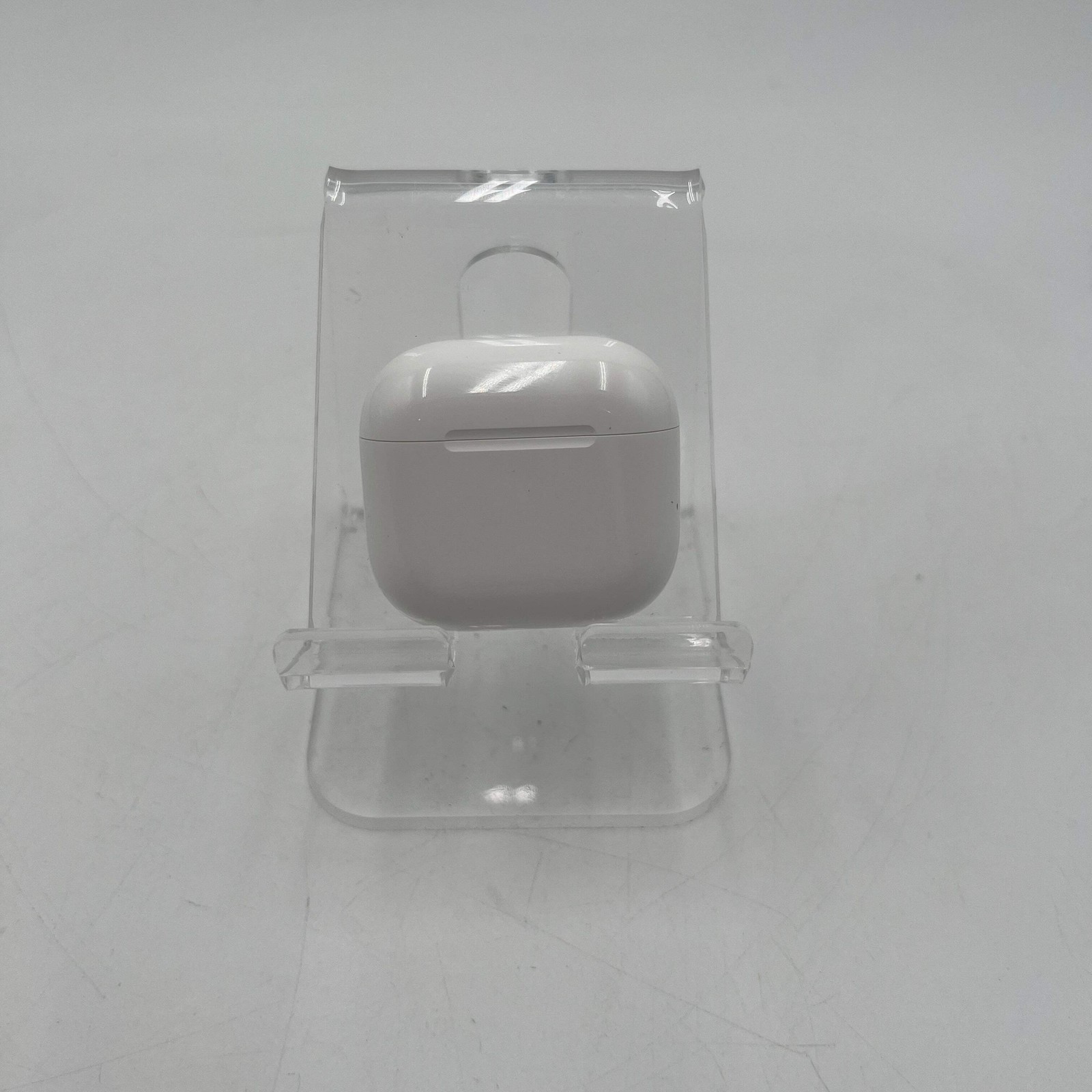 Apple AirPods 4th Gen Complete Set A3058 A3050 A3053 – Used A