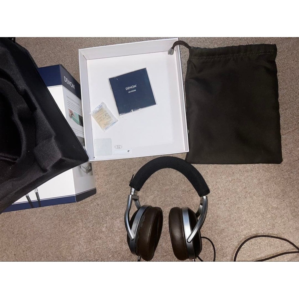 DENON AH-D5200 Wired Over-Ear Headphones Zebrawood FreeEdge Driver Hi-Res Japan
